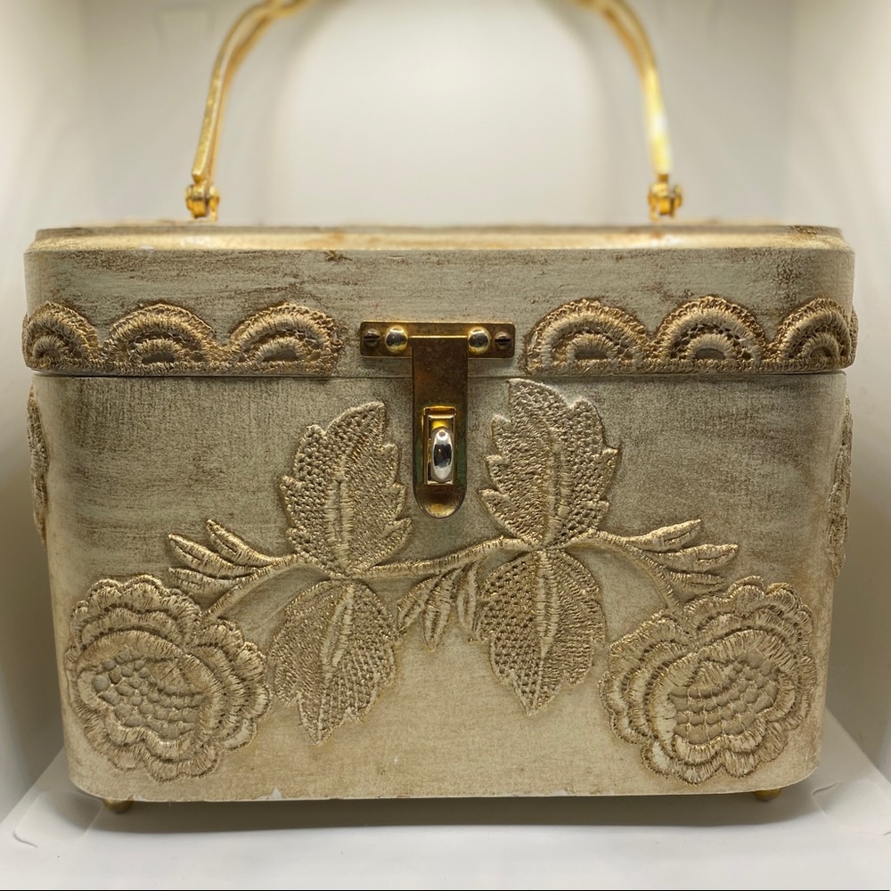 Exquisite Vintage bag